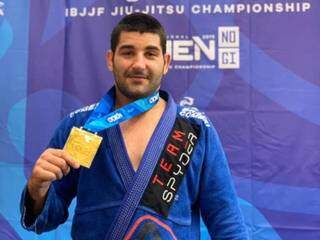 Lutador de Aquidauana conquista medalha de ouro na Alemanha