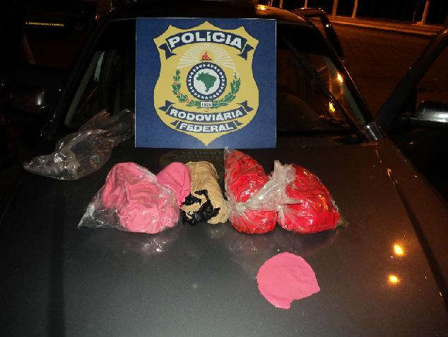  Quadrilha levaria 4Kg de coca&iacute;na para Barretos escondidos em bexigas