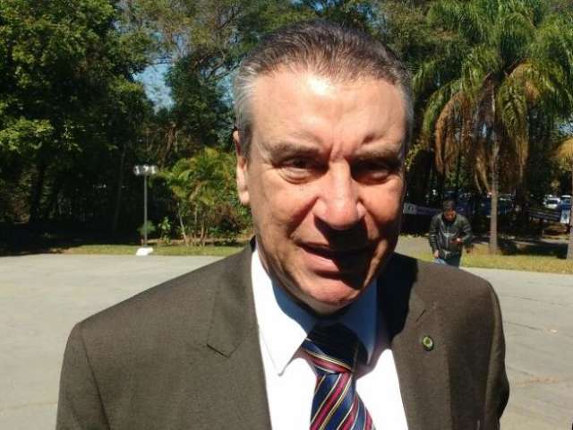 Entristecidos, ex-secret&aacute;rios lembram de Pedrossian fora dos holofotes