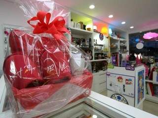 Nas compras acima de R$ 30,00, o cliente ganha um cupom para concorrer ao Kit Dia das Mães (Foto: Marcelo Victor)
