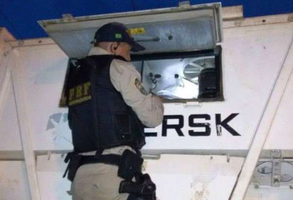 Motorista com contrabando de cigarro avaliado em R$ 300 mil &eacute; preso na BR-262