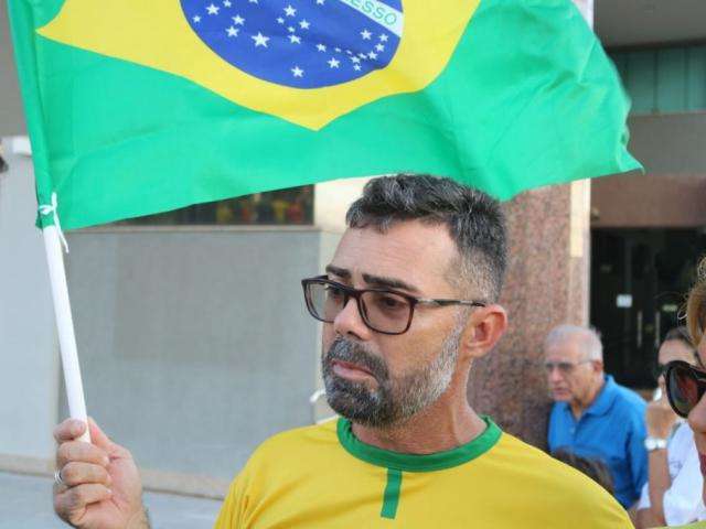 Manifestantes v&atilde;o para Afonso Pena contra STF e liberta&ccedil;&atilde;o de Lula