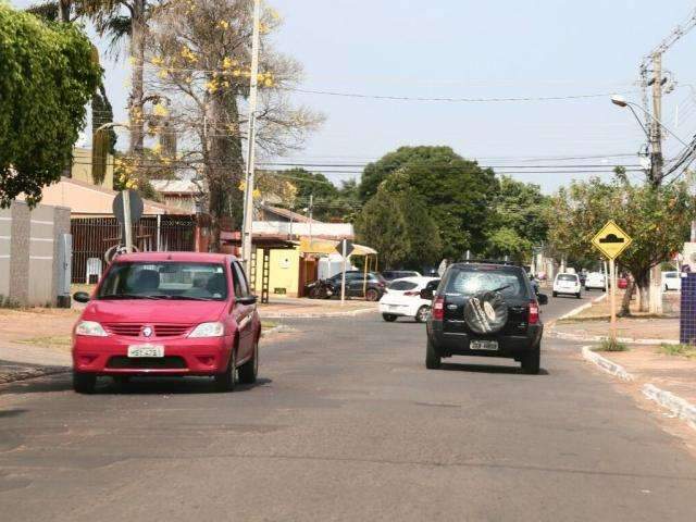 Prefeitura vai gastar R$ 1,5 milh&atilde;o para "recauchutar" duas ruas da cidade 