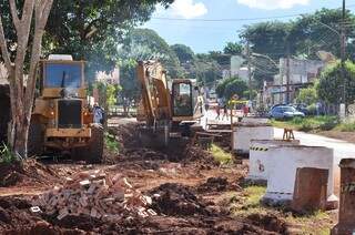 Obras de drenagem feitas em bairros como o João Paulo II reduziram alagamentos em Dourados (Foto: A. Frota/Divulgação)