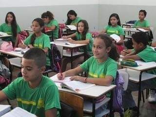 Aulas em escolas da rede estadual (Foto: Marcos Ermínio/Arquivo)