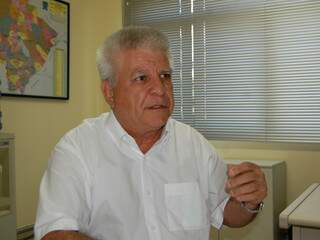 O vice-prefeito Edil Albuquerque destaca também investimentos do grupo na construção de uma fábrica de computadores em Campo Grande.