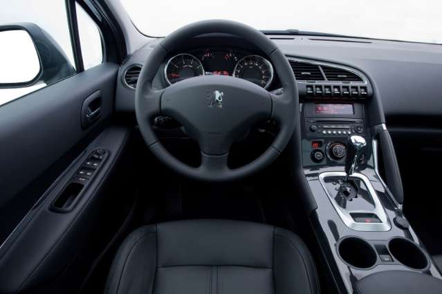 Peugeot 3008 foi eleita a Melhor Minivan Compacta