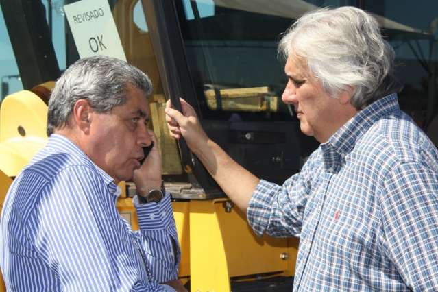 Puccinelli e Delc&iacute;dio articulam para SP n&atilde;o derrubar acordo do ICMS