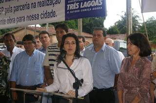 Governadora em exercício, Simone Tebet lançou obras ontem em Três Lagoas. (Foto: Ricardo Ojeda)
