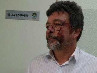 Advogado alega ter sido agredido por delegado (Foto: Direto das Ruas)