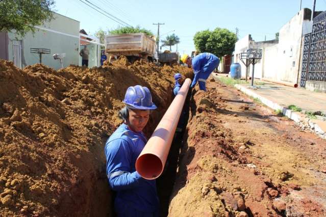 Quatro mil moradores ser&atilde;o beneficiados com rede de esgoto na Vila Palmira