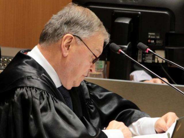 Acusado de &ldquo;arrog&acirc;ncia&rdquo;, agente de tr&acirc;nsito tenta indeniza&ccedil;&atilde;o de R$ 47 mil