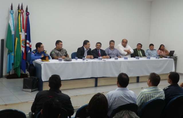 Autoridades de seguran&ccedil;a e comerciantes pedem For&ccedil;a Nacional em Ponta Por&atilde;