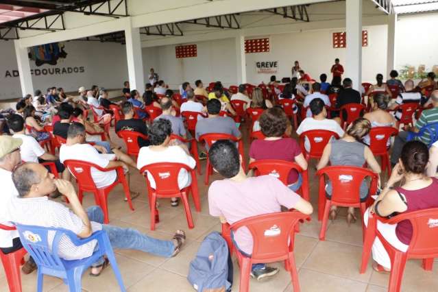 Ap&oacute;s acordo, administrativos da UFGD voltam ao trabalho na ter&ccedil;a-feira