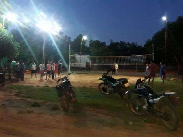 Pistoleiros atacam de novo e executam homem em quadra de v&ocirc;lei