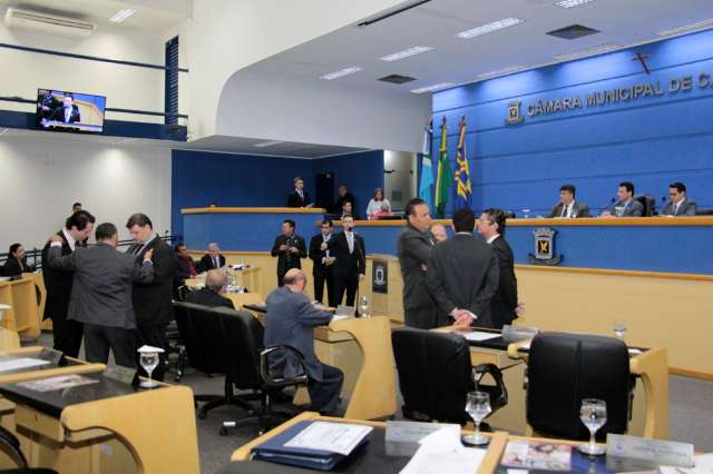 Vereadores convocam jovens para discutir mudan&ccedil;as em direitos trabalhistas