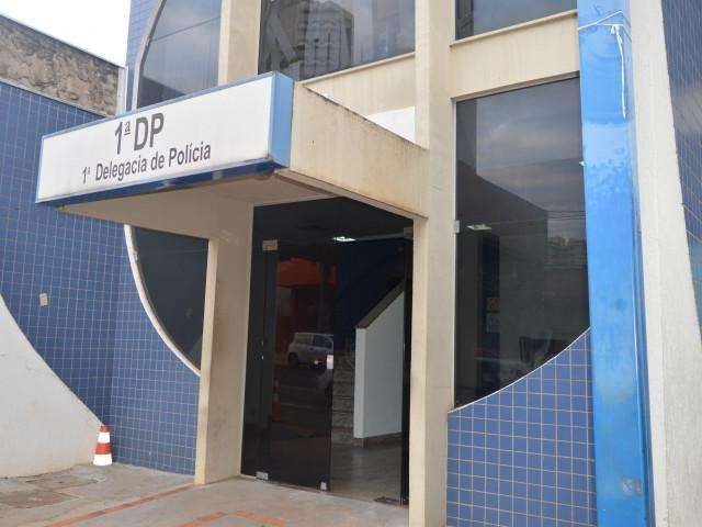 Delegado diz n&atilde;o ver ind&iacute;cios de vacina&ccedil;&atilde;o irregular e sumi&ccedil;o de doses