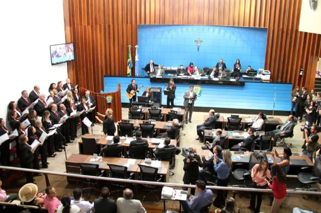 Assembleia retorna com projetos pol&ecirc;micos para analisar este ano