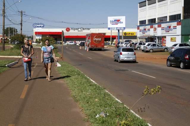 Comper inaugura loja do Parati e diz que projeto &eacute; expandir para bairros