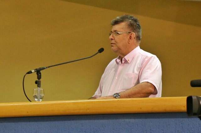 Ex-aliado se diz usado por Bernal, e vereadores cobram provid&ecirc;ncias