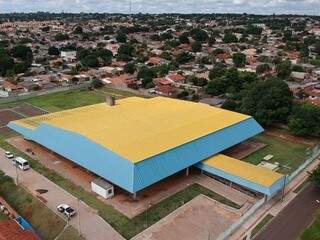 Novo Centro Esportivo visto de cima; espaço vai beneficiar moradores da região oeste da Capital. (Foto: Divulgação)
