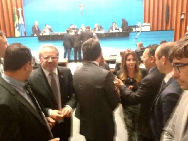 Assembleia autoriza promotores a disputarem cargo de procurador-geral de Justi&ccedil;a