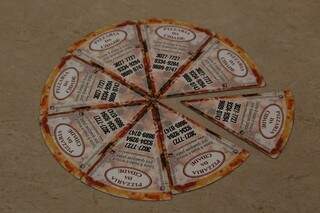 Promoção Fidelidade: Juntando oito imãs, o cliente pode trocar por qualquer pizza, seja clássica, gourmet ou doce. (Foto: Fernando Antunes)