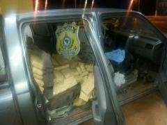 Mineiro &eacute; preso com 216 quilos de maconha na BR-463 