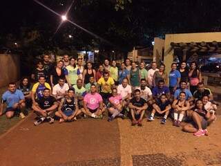 Grupo se reúne na Orla Morena para treinamento até meia-noite. (Foto: Márcio Podolsk)