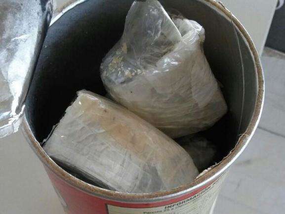 Pol&iacute;cia encontra crack e haxixe em embalagem de batata frita