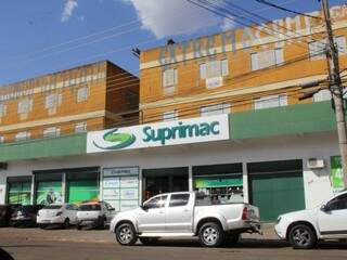 Uma das unidades da Suprimac em Campo Grande (Foto: Marcos Ermínio)