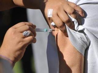 Mais de 86 mil pessoas foram vacinadas até o momento em Campo Grande (Foto: Alcides Neto)