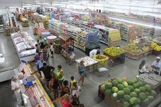 Supermercados abrem normalmente na segunda-feira (2), Dia de Finados 