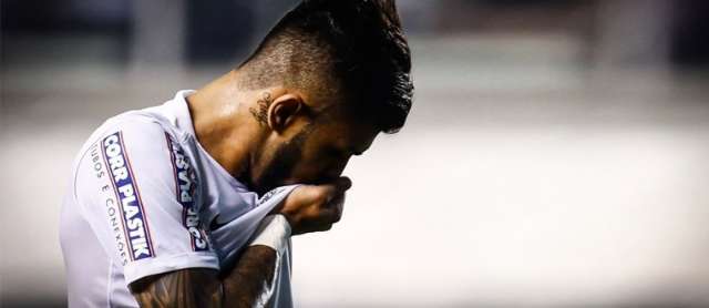Santos perde p&ecirc;nalti e sai com vit&oacute;ria simples contra o Palmeiras na Vila