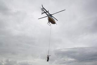 A Operação Mcguiri é muito usada em resgate de pessoas em áreas inundadas (Foto: Marcos Ermínio)