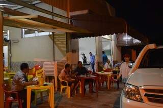 Bar fica na Rua Cruzeiro do Sul, em Campo Grande. (Foto: Thailla Torres)