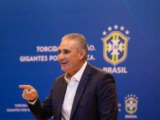 Tite fez a convocação do Brasil para os jogos de novembro (Foto: Pedro Martins / MoWA Press)