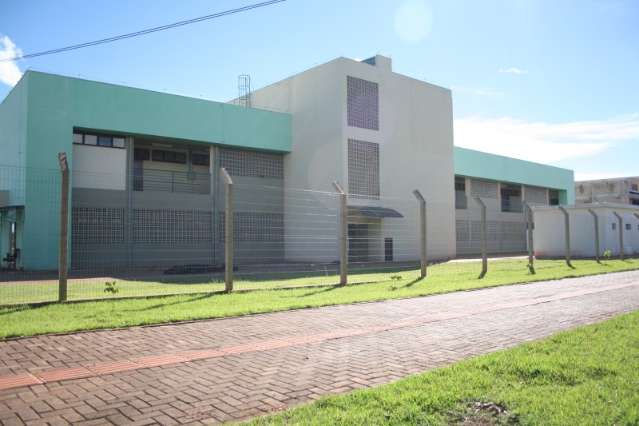 Instituto Federal atrasa obra e Uni&atilde;o &ldquo;joga no ralo&rdquo; R$ 24,6 mil por m&ecirc;s
