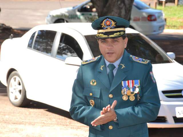  Comandante da PM descarta paralisa&ccedil;&atilde;o da tropa por reajuste