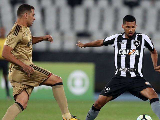 Botafogo derrota o Sport em casa e sobe para o 6&ordm; lugar no Brasileir&atilde;o