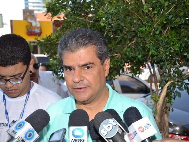 Nelsinho diz que aguarda PSDB para alian&ccedil;a no segundo turno