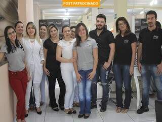 Com atendimento de alto nível. equipe do Zezé Hair é especializada para realçar a beleza dos clientes em Campo Grande. (Foto: Marina Pacheco)