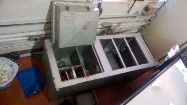 Ladr&otilde;es invadem supermercado, furtam R$ 12 mil e levam at&eacute; imagens 