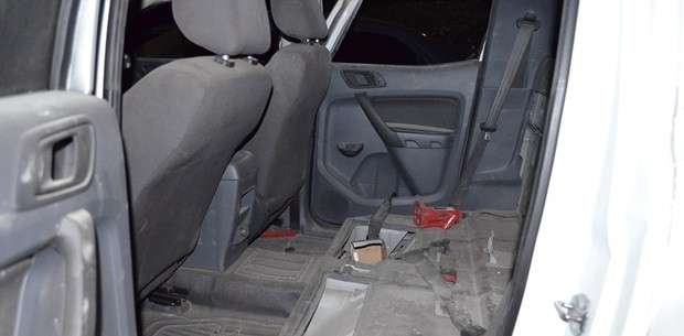 V&iacute;tima de capotagem furta Hilux de mulher que parou para prestar socorro