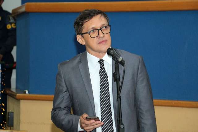 Rocha diz que C&acirc;mara suspendeu pagamentos a vereador e atende decis&atilde;o de ju&iacute;za