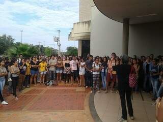 Estudantes protestaram hoje por mais segurança (Foto: Felipe de Almeida)