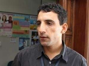 Beb&ecirc; que engoliu pedra de crack recebe alta do hospital e &eacute; entregue a av&ocirc;