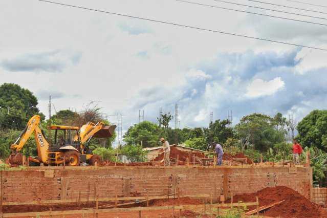 Pre&ccedil;o sobe R$ 19 em um m&ecirc;s e construir metro quadrado custa R$ 987