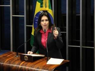 Simone Tebet discursou a favor do impeachment de Dilma no plenário do Senado nesta terça (Foto: Divulgação)