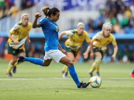 Brasil sai na frente com Marta e Cristiane, mas leva virada da Austrália